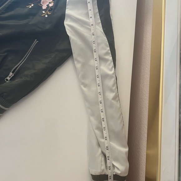 Glamorous Bomber Jacket Size Small - Picture 10 of 11